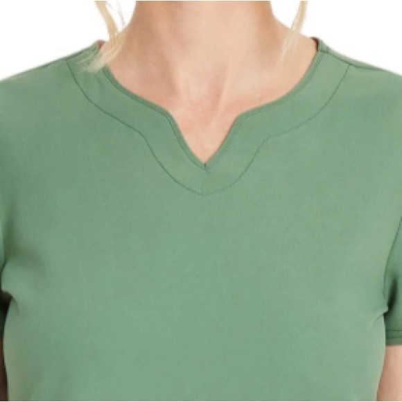 Scrub Star Top - Picture 5 of 6